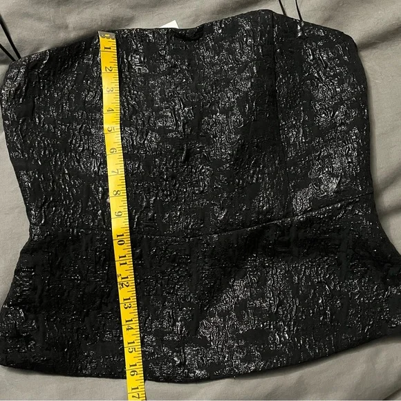 New With Tags H&M Bandeau Style Peplum Top M - Picture 8 of 9